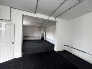 High Street - click for photo gallery